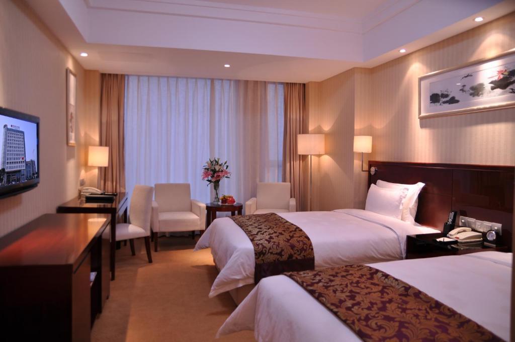 Delightel West Hotel 4*